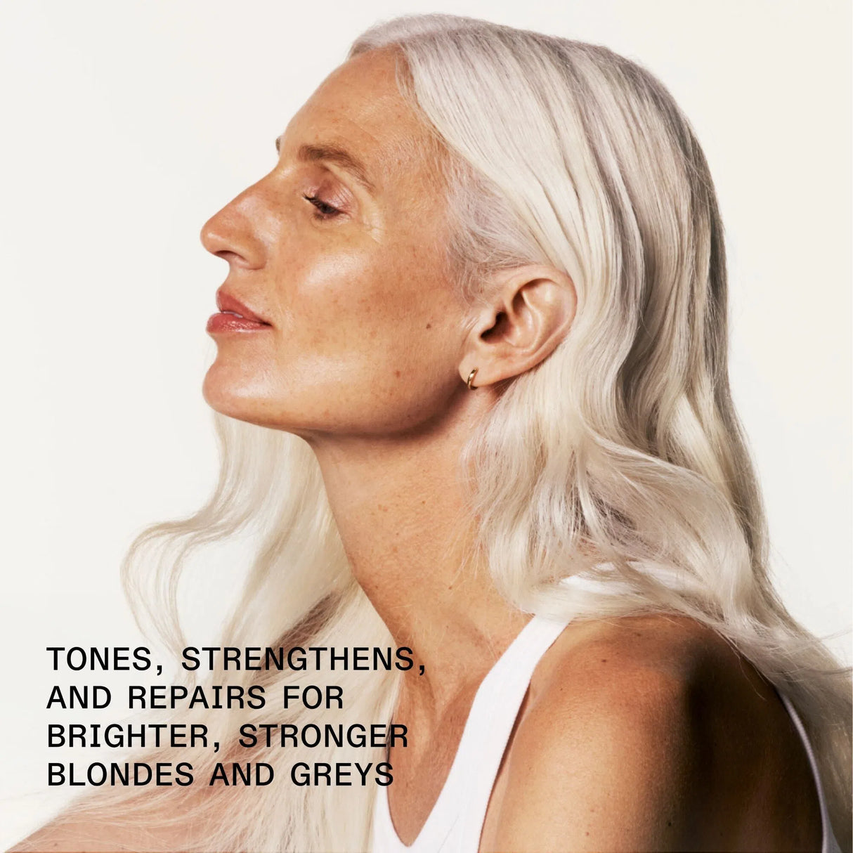 Nº.4P Blonde Enhancer Toning Shampoo-Olaplex
