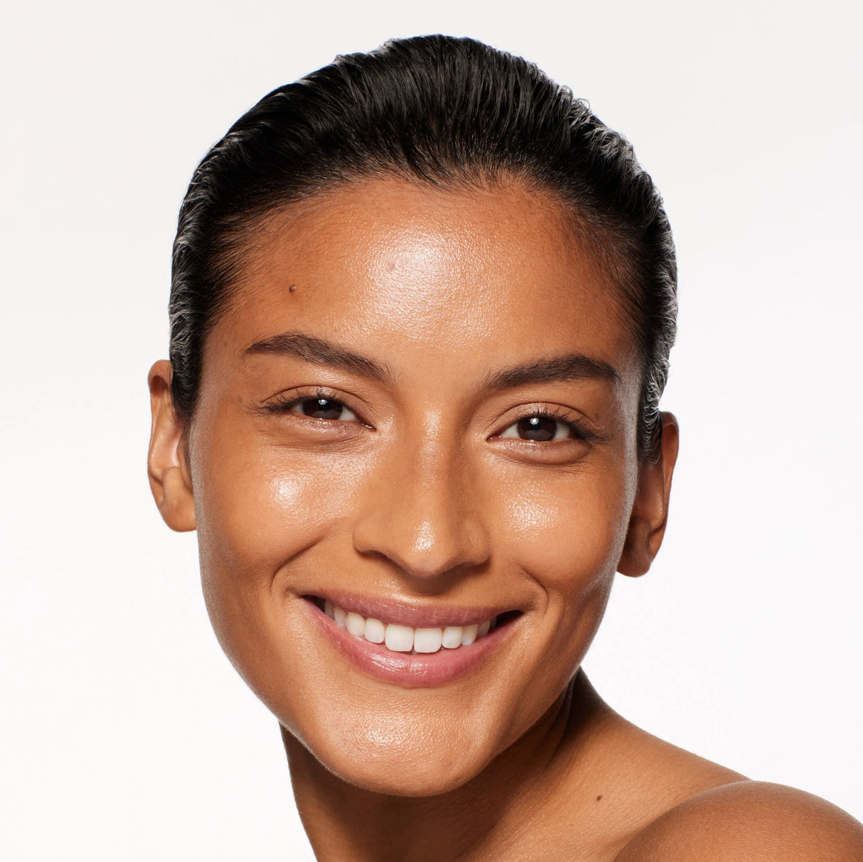 Revitalessence Skin Glow Foundation-Shiseido