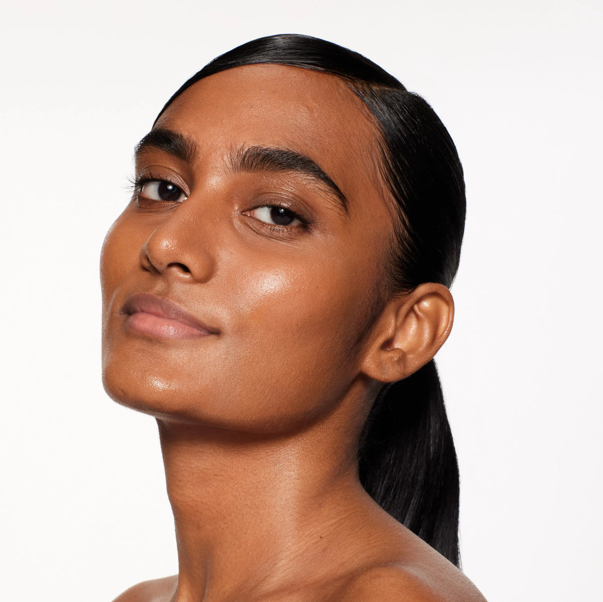 Revitalessence Skin Glow Foundation-Shiseido