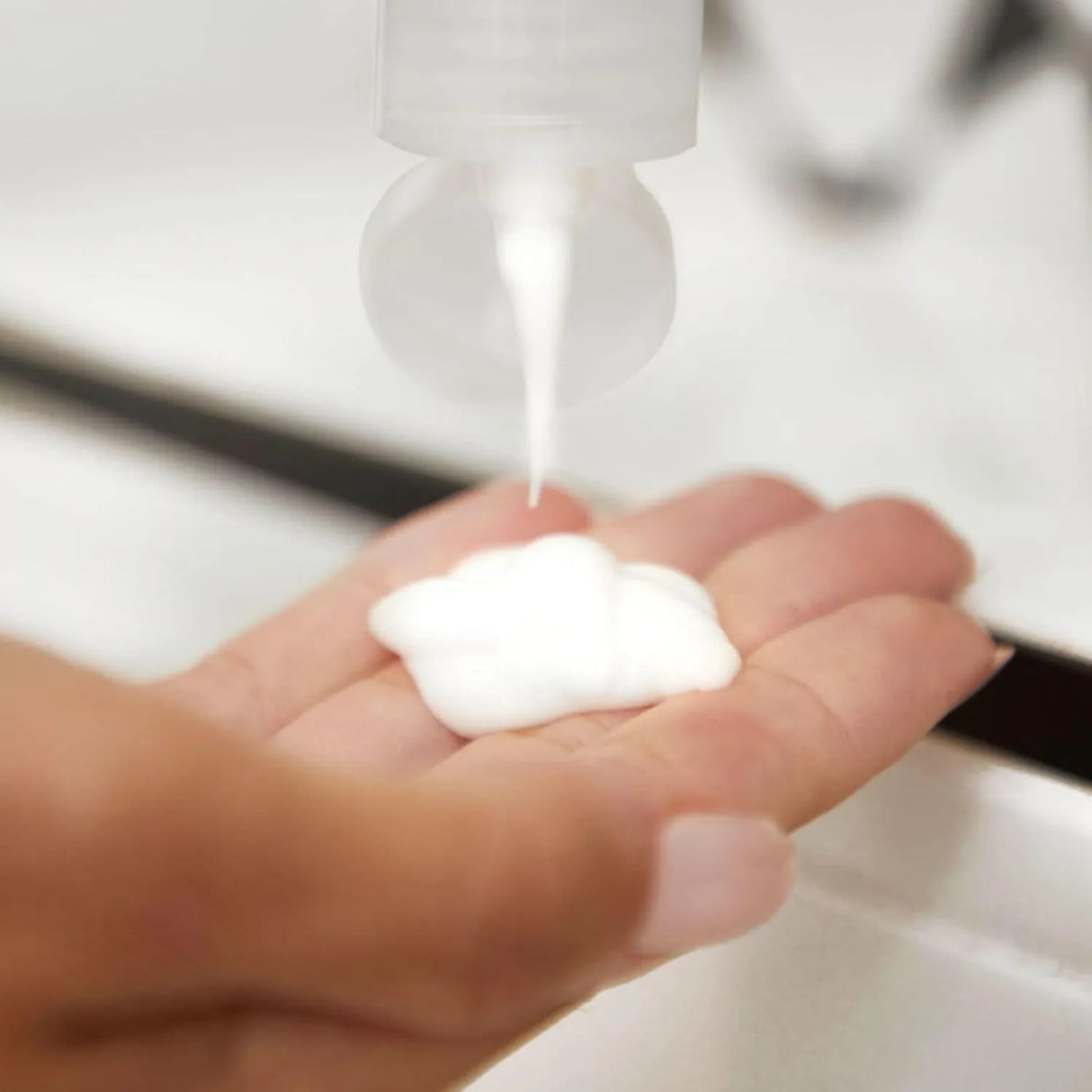 Tea Tree Hemp Restoring Conditioner & Body Lotion-Paul Mitchell